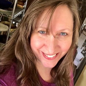 Meet your Posher, Deb